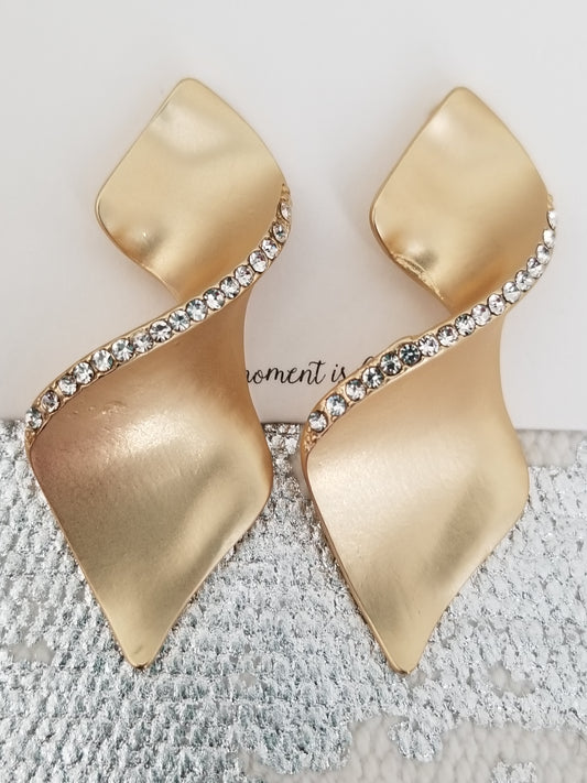Gold/Diamond Earrings